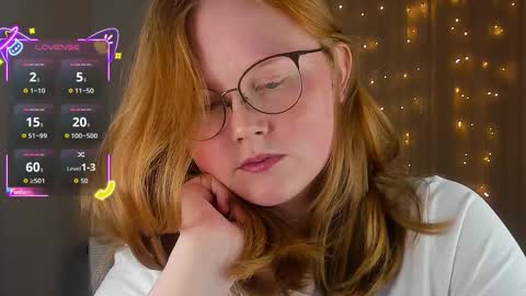 Olivia Date online show from October 17, 4:32 pm