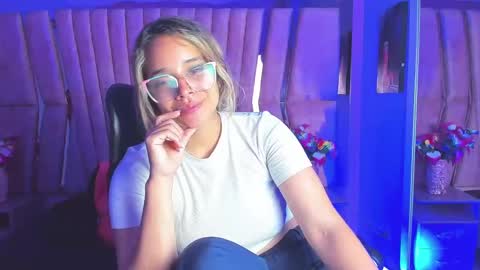  OLIVIA  online show from December 30, 3:25 am