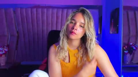  OLIVIA  online show from December 19, 3:51 am