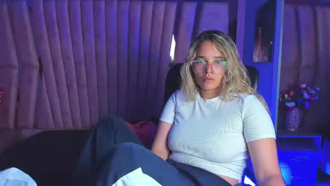  OLIVIA  online show from December 29, 3:22 am