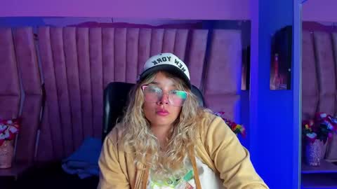  OLIVIA  online show from December 17, 3:17 am