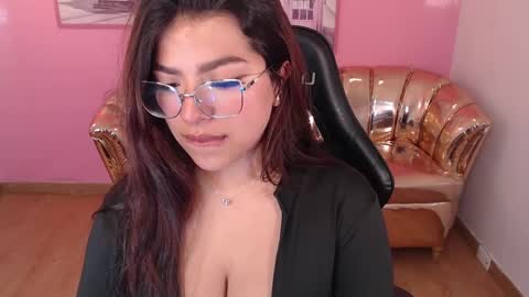 Olivia online show from September 30, 8:03 pm