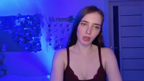olivia_lily online show from March 23, 7:42 pm
