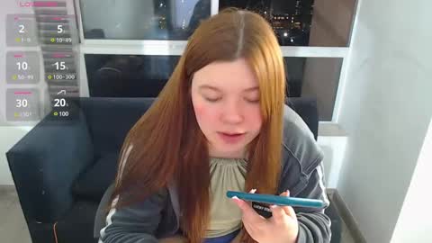 Snapshot of olivia_martine chatting on March 9, 12:31 am olivia_martine online show from March 9, 12:31 am