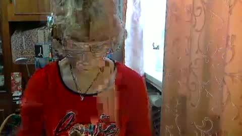 Olivia Mia online show from March 19, 7:45 am