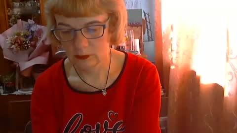 Olivia Mia online show from March 23, 12:55 pm