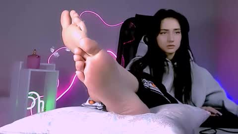 olivia_norton_ online show from March 1, 1:44 pm