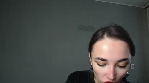 Olivia online show from April 29, 2:09 pm