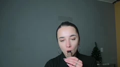 Olivia online show from January 13, 4:00 pm