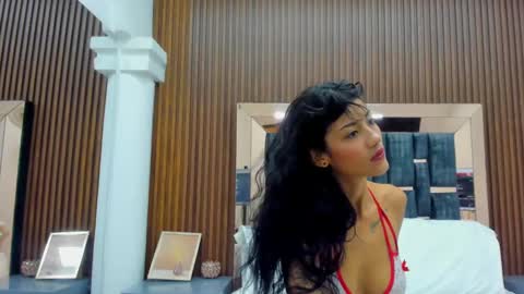 olivia_pearl_ online show from September 28, 12:21 pm