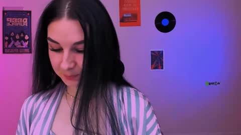 Sweet Olivia online show from May 10, 9:33 am