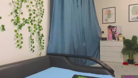  OLIVIA    online show from November 18, 8:43 pm