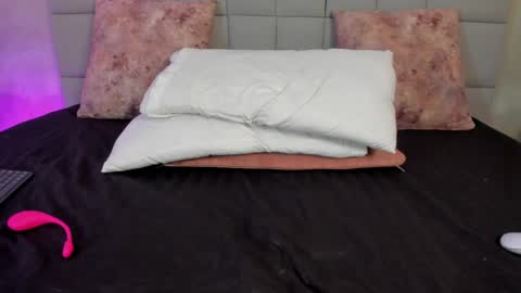 Olivia  online show from April 1, 1:41 pm