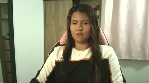 Olivia online show from October 19, 10:45 pm