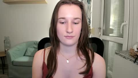 Oliwiaa2004 online show from January 11, 7:38 pm