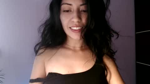 oliviaaa__ online show from May 11, 6:16 pm