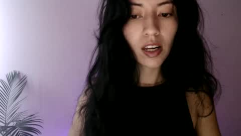 oliviaaa__ online show from May 18, 4:57 pm