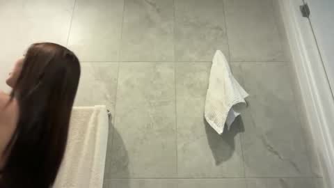 Olivia Brookes online show from November 12, 8:40 pm