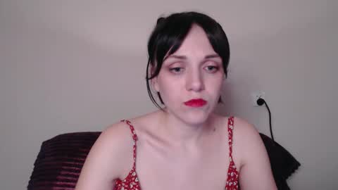 Snapshot of olivialife chatting on October 24, 8:05 pm OliviaLife online show from October 24, 8:05 pm