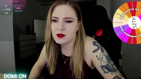 Snapshot of oliviamunk chatting on January 14, 3:43 am . online show from January 14, 3:43 am