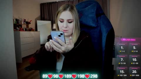 Snapshot of oliviamunk chatting on September 24, 4:55 am . online show from September 24, 4:55 am