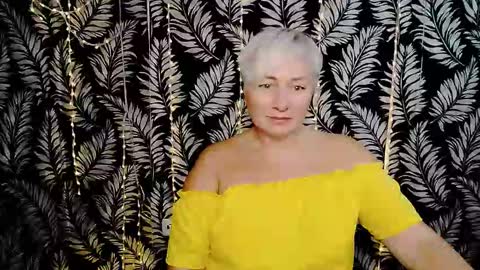 Kelly online show from October 25, 11:40 am