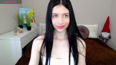 oliviarichi online show from May 21, 8:45 am