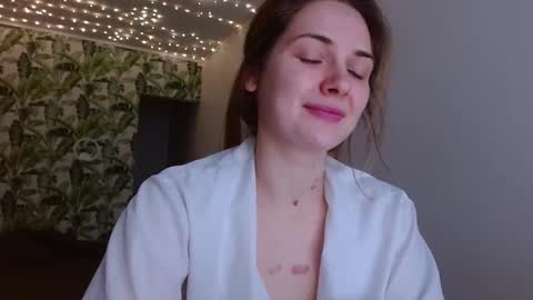 Olivia online show from December 21, 5:55 am