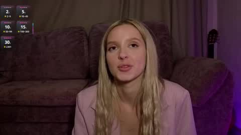 Olivia online show from October 3, 8:58 pm