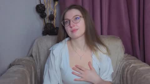 Kylie online show from November 20, 6:31 pm