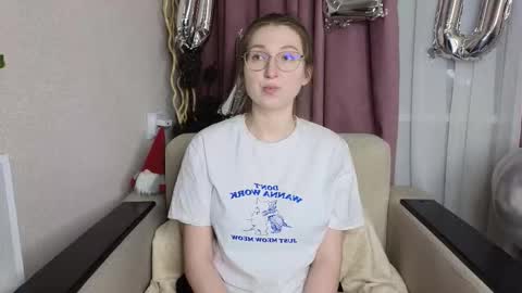 Kylie online show from March 1, 7:02 pm