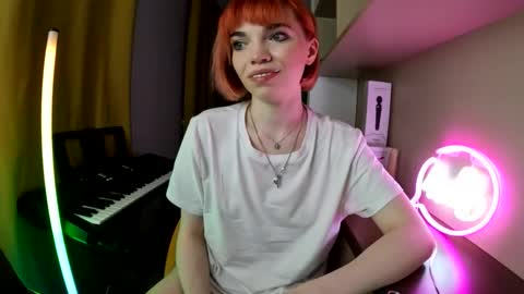 Angelina Lina online show from May 9, 9:17 pm
