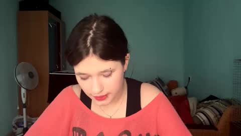 Emilia online show from February 6, 8:07 am