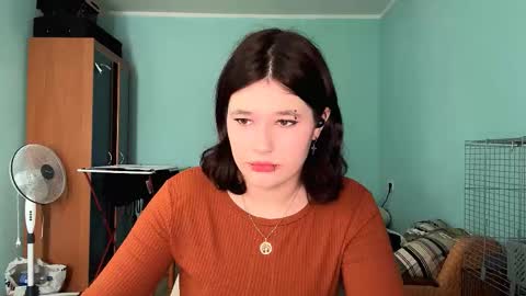 Emilia online show from February 3, 8:08 am