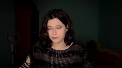 Emilia online show from February 11, 9:05 pm