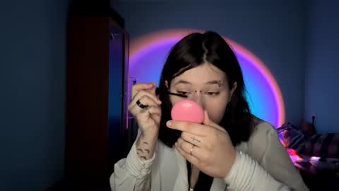 Emilia online show from February 21, 9:37 pm