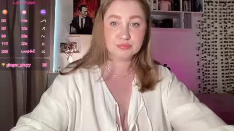 OllyDoll online show from July 5, 3:40 pm