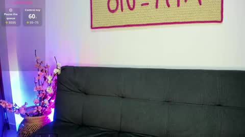 Violette online show from May 9, 4:25 am