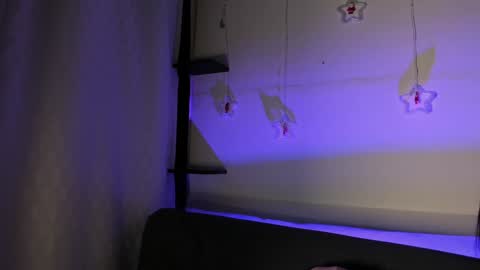 Violette online show from December 10, 10:47 pm