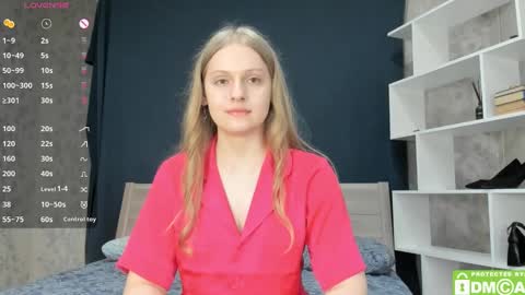 Snapshot of onelovelyalice chatting on March 7, 9:38 pm onelovelyalice online show from March 7, 9:38 pm