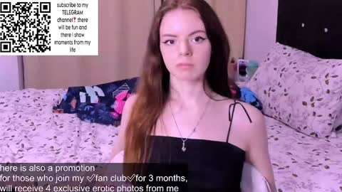 only_sarah1 online show from January 10, 11:50 pm