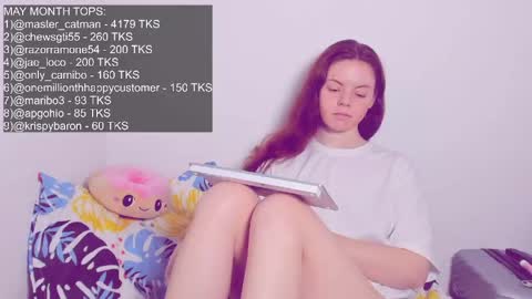 only_sarah1 online show from May 25, 11:59 pm