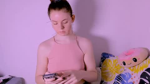 only_sarah1 online show from May 7, 11:30 pm