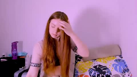 only_sarah1 online show from May 4, 7:17 pm