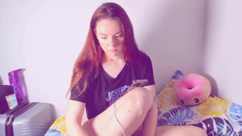 only_sarah1 online show from May 13, 10:59 pm
