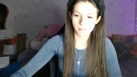 Amalia online show from December 17, 6:56 pm