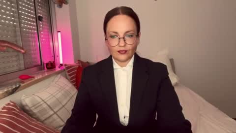 The cutest model on this site online show from June 18, 8:14 pm