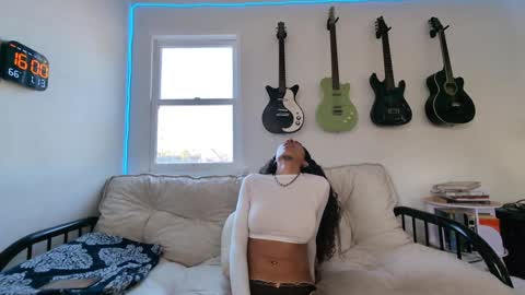 Duo online show from January 14, 12:00 am