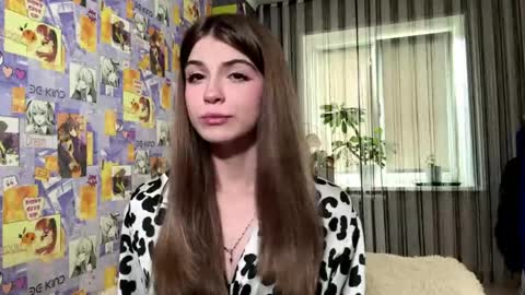 Yesenia online show from May 27, 12:35 pm