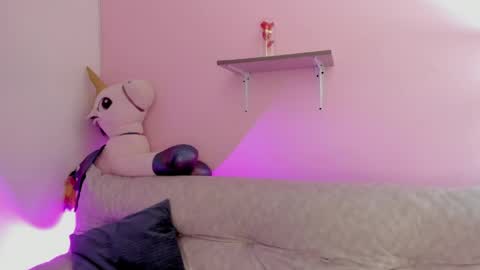 Miss Guzman  online show from May 15, 8:55 pm